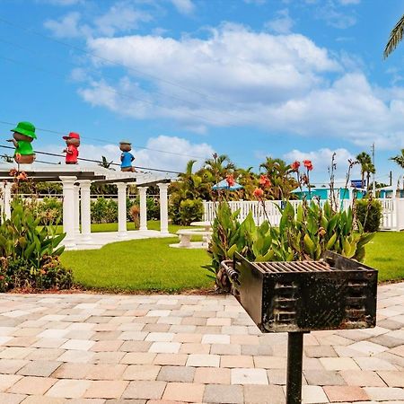 Poolside King Cottage With Kitchen - 10 Minutes To Beach! Fort Myers Kültér fotó